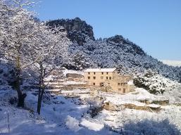 Refugio La Cabrera nevado